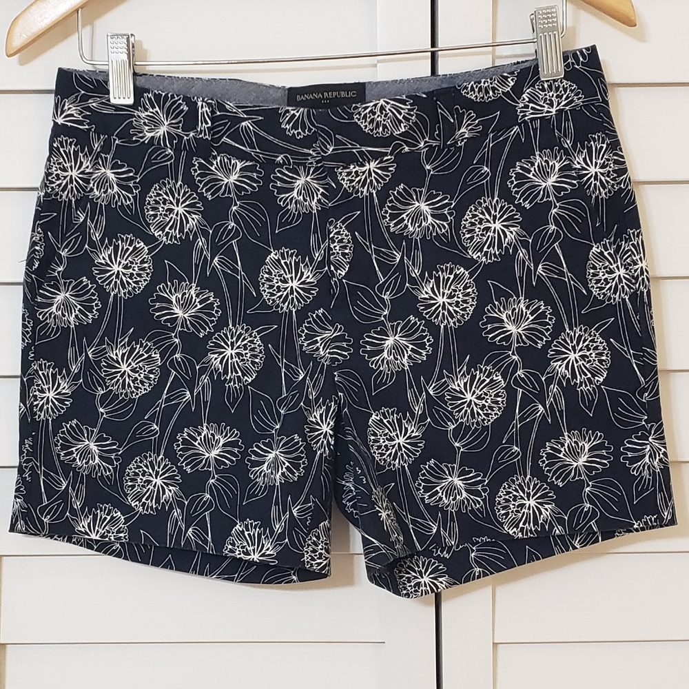 Banana Republic Women's Blue Floral Shors Tailored Print Size 0 - Picture 2 of 13